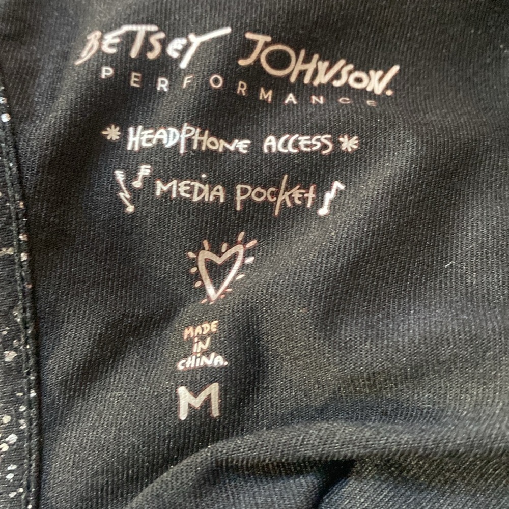 Betsey Johnson performance top - Picture 8 of 8
